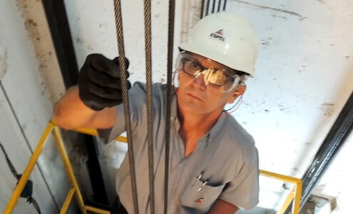 manutenção preventiva de elevadores