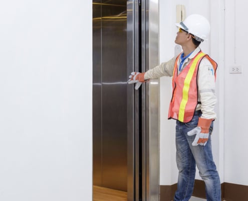 manutenção em elevadores