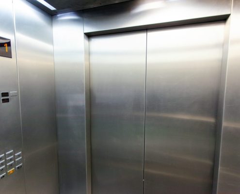 cabina de elevador